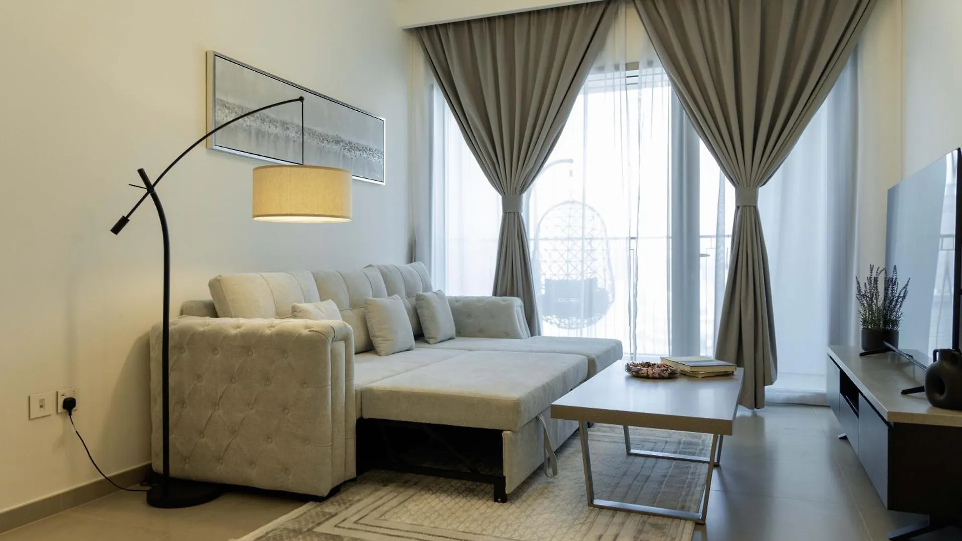 Apartment Sleeps 4 Dubai Mall Access Difc Views
