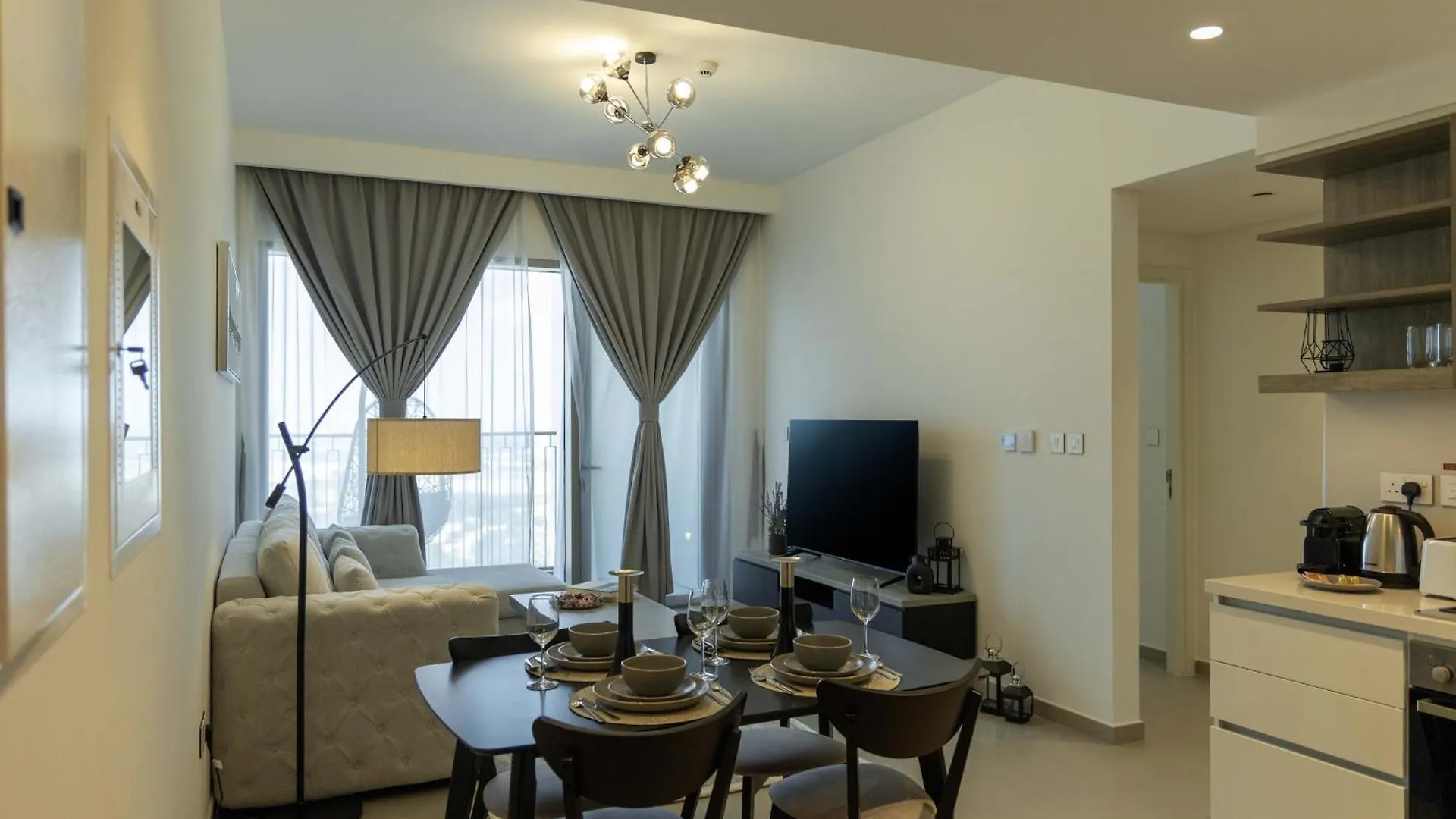 Sleeps 4 Dubai Mall Access Difc Views