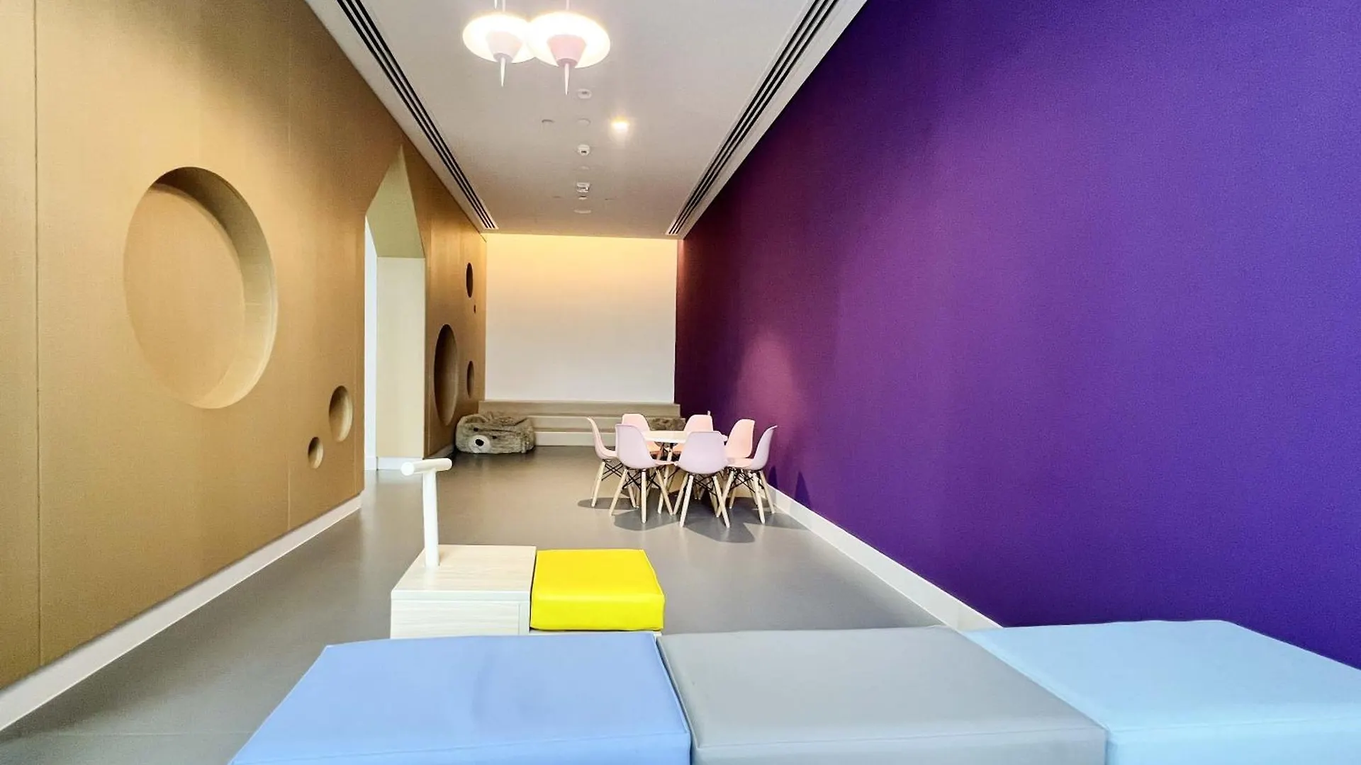 Sleeps 4 Dubai Mall Access Difc Views Apartment