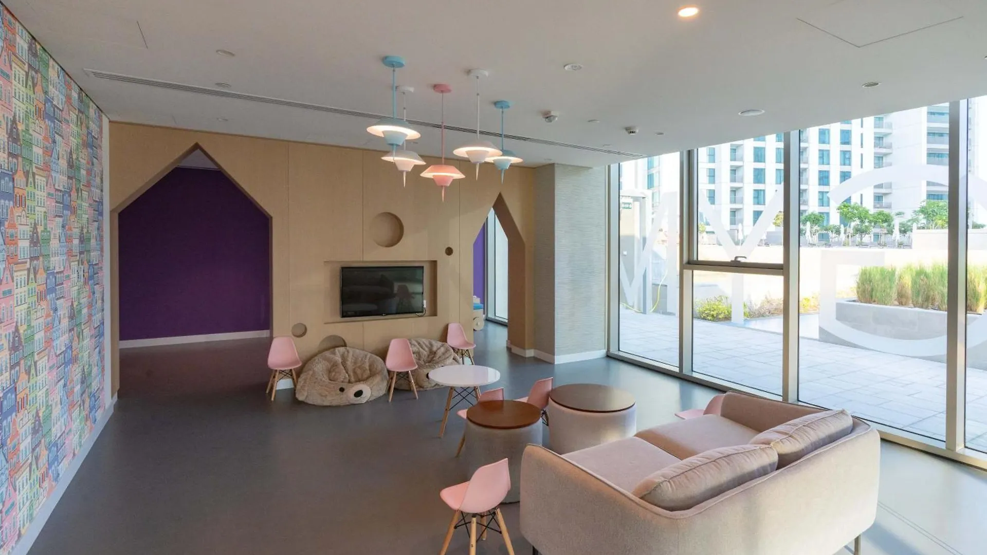 Sleeps 4 Dubai Mall Access Difc Views Apartment