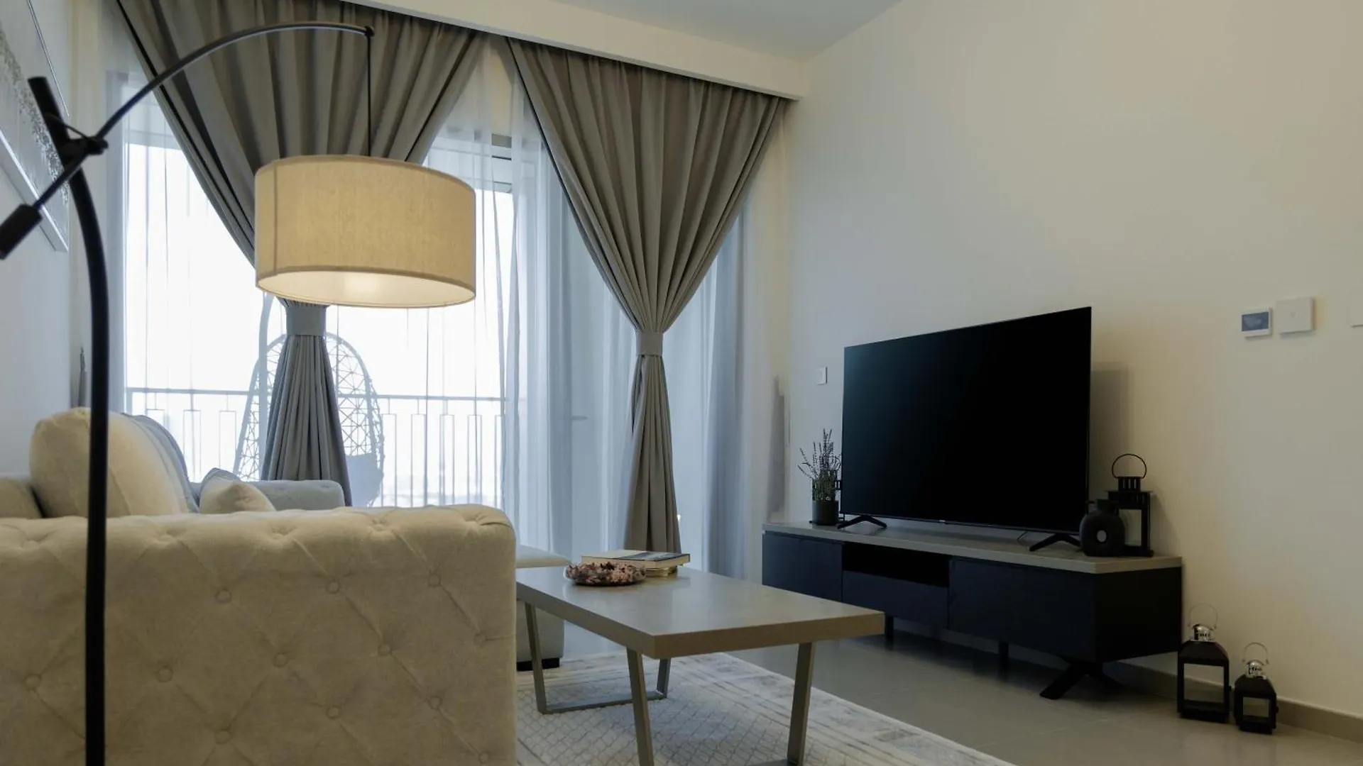 Sleeps 4 Dubai Mall Access Difc Views