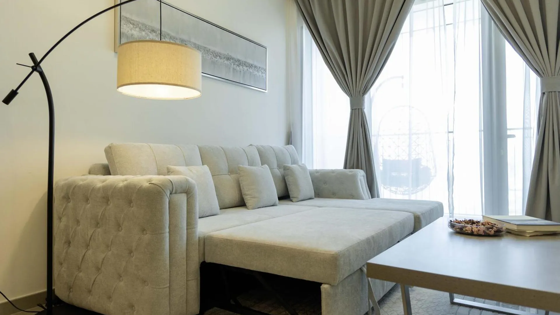 Sleeps 4 Dubai Mall Access Difc Views United Arab Emirates