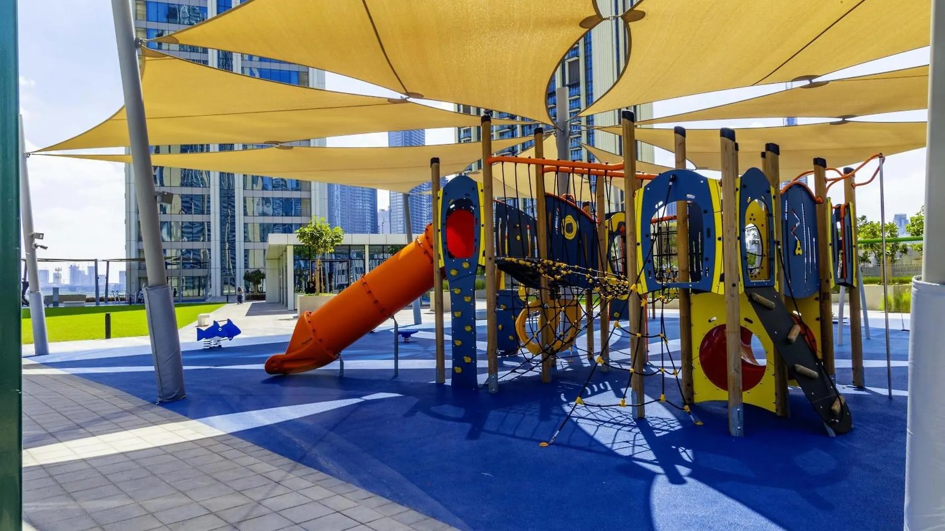 Apartment Sleeps 4 Dubai Mall Access Difc Views
